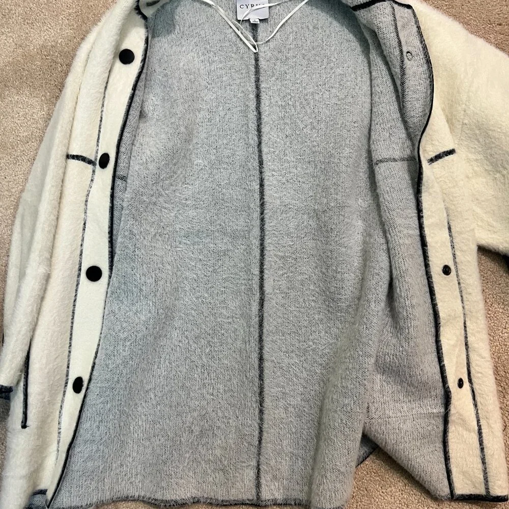 Cyrus Botique Jacket Size Small, lightly used - Picture 3 of 5